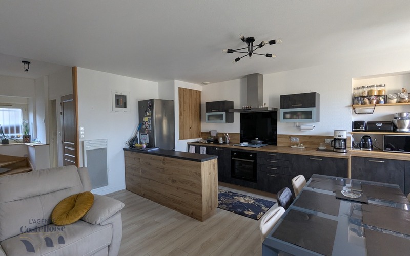 Maison 5 pièces 91 m² · à Cremeaux · 91,3 m² · 165 000 €